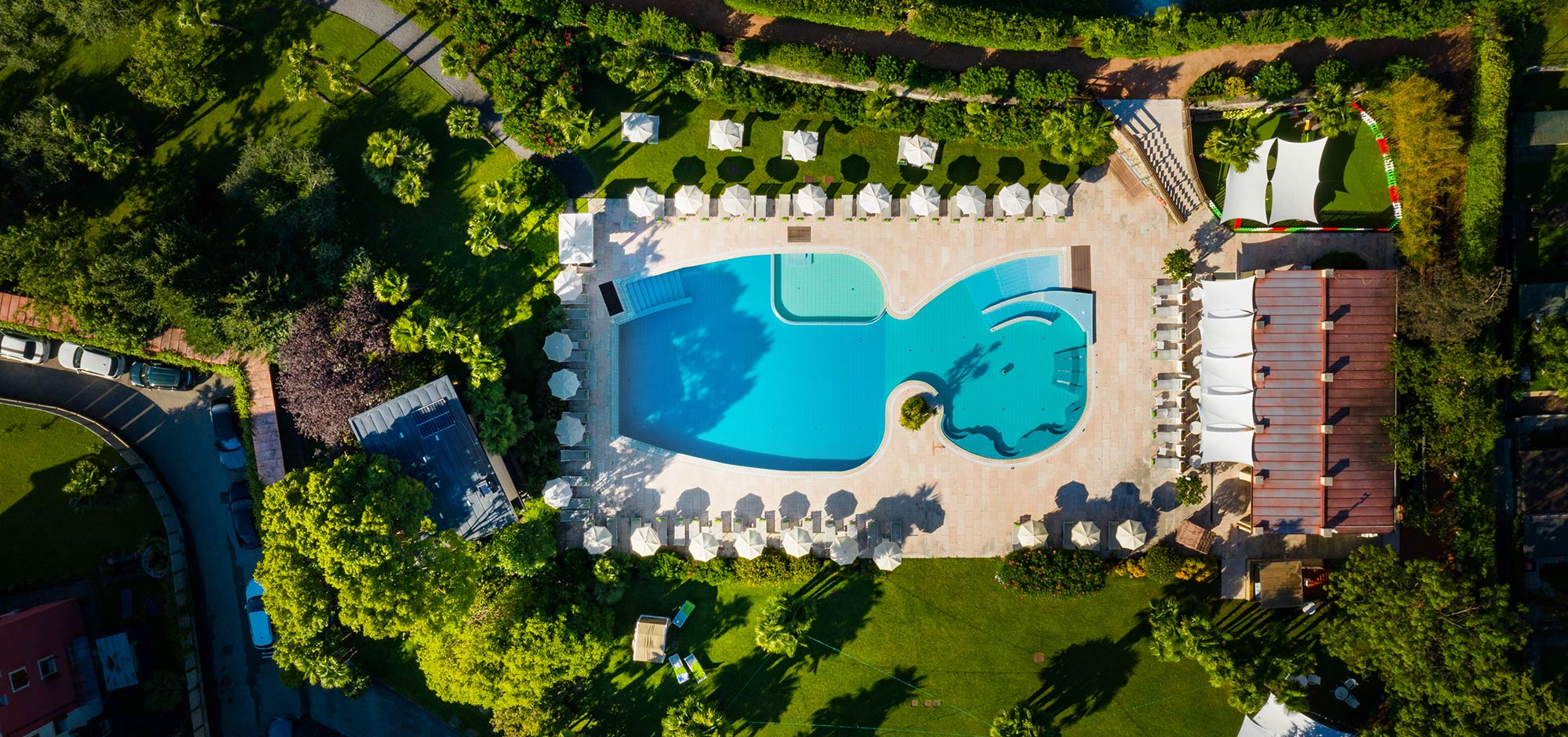 Astoria Resort | Der Park und das Pool